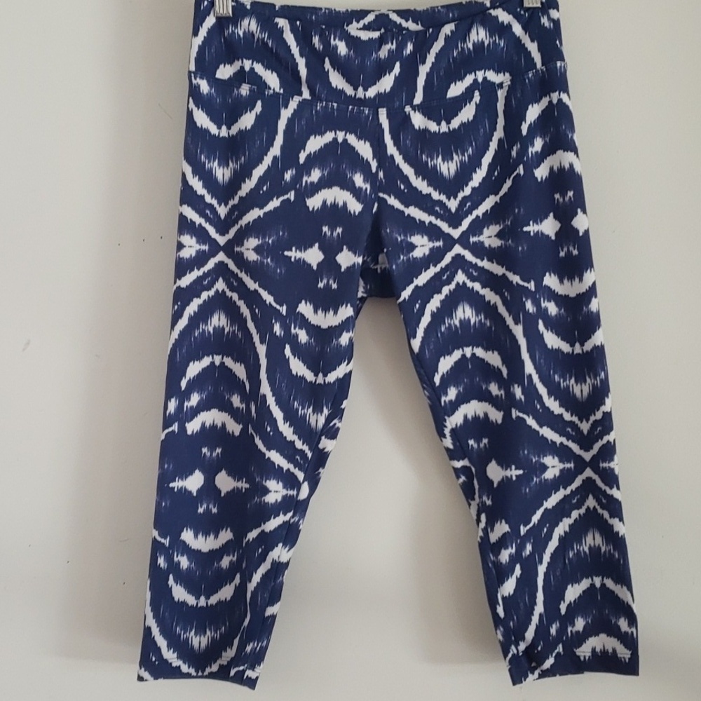 Balance Collection Midrise Capri Leggings Totem Ikat Women Size M
